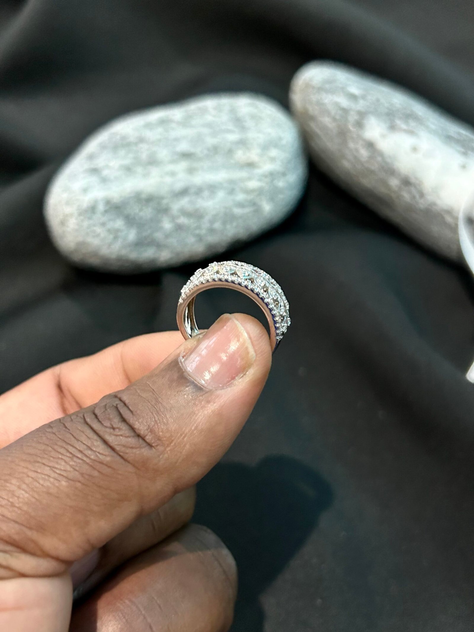 925 Sterling Silver Ladies band - Image 4