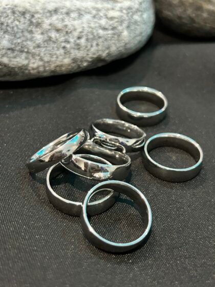 Half round Titanium male Band